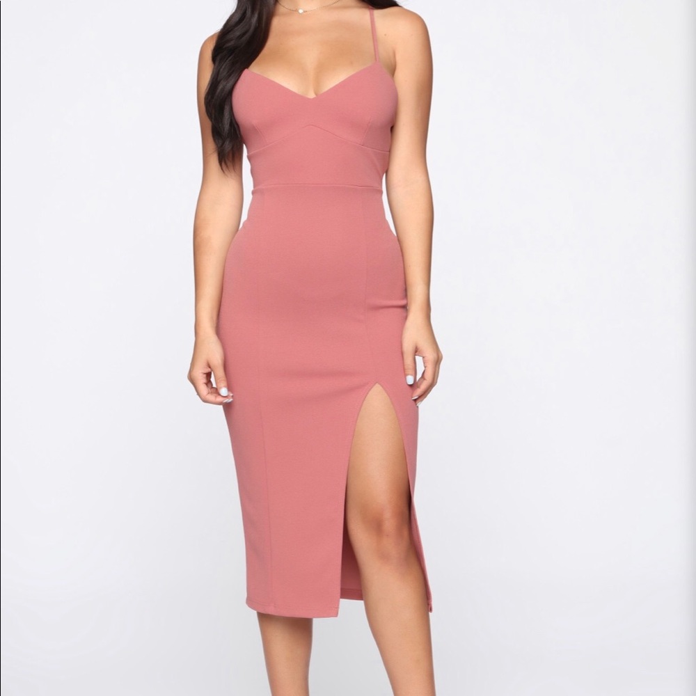 Dusty Rose Midi brand new with tags FASHION NOVA